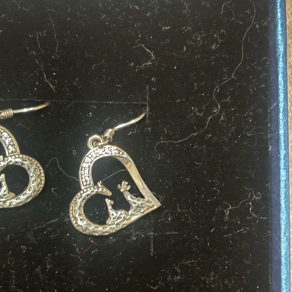 NWB Sterling silver heart earrings with giraffes - Picture 2 of 3